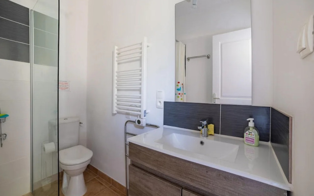 Tasteful Holiday Home in Marnac With Garden