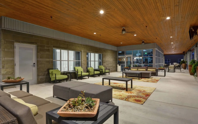 Homewood Suites by Hilton TechRidge Parmer @ I-35