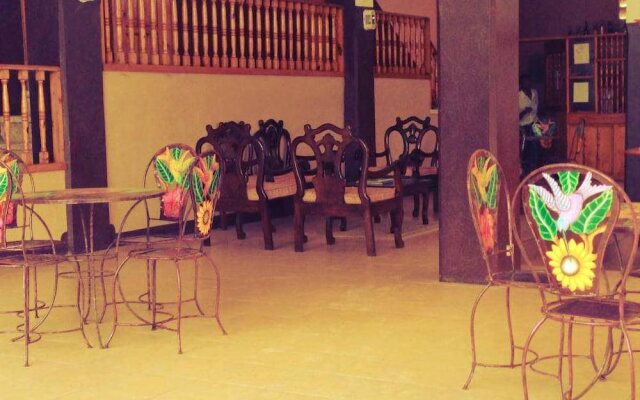 La Colline Hotel