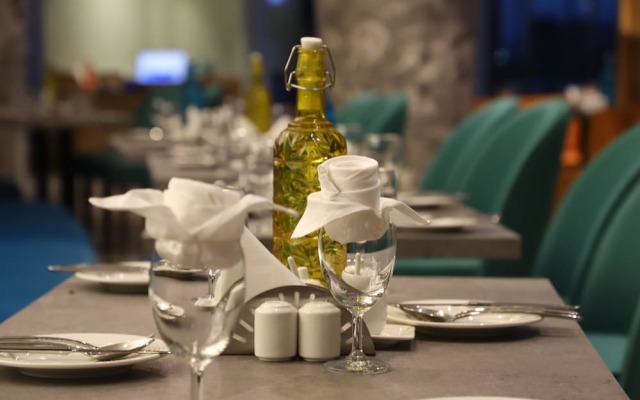 The Cruze Premium Boutique Hotel