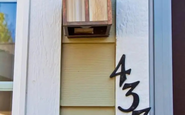 Lori Lanes 'juliet Cottage' ~ 2 Bedroom ~ Downtown