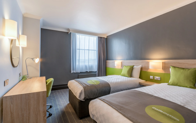 Thistle Express London Luton