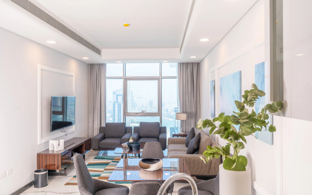 S Plaza Suites Hotel