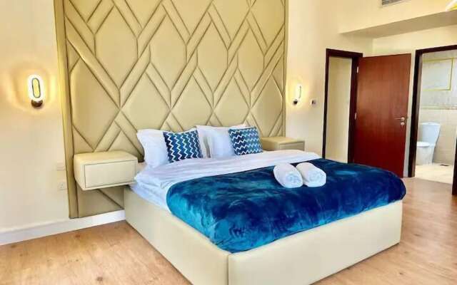 2BR Luxury Apartment Marina View