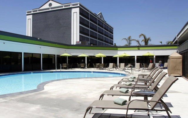 Radisson Hotel Oakland Airport