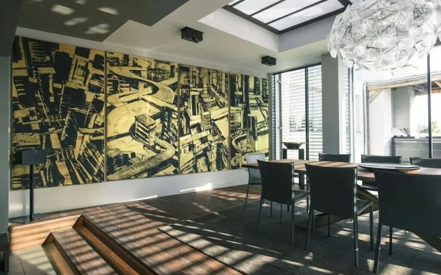 Monbijou Penthouse by Suite.030