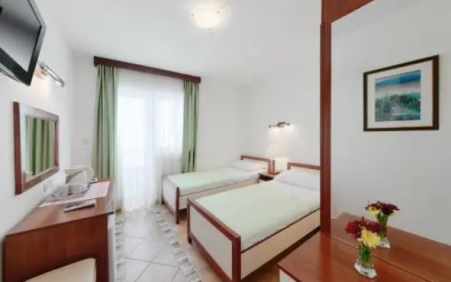 Ivona Apartments