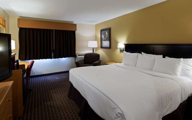 Best Western Golden Spike Inn & Suites