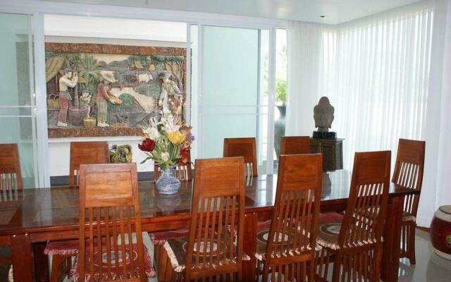 Sumali Villa