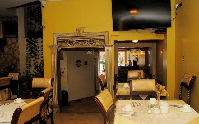 Colony Inn Hotel
