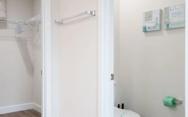4449 Lovely 5BD For Your Family