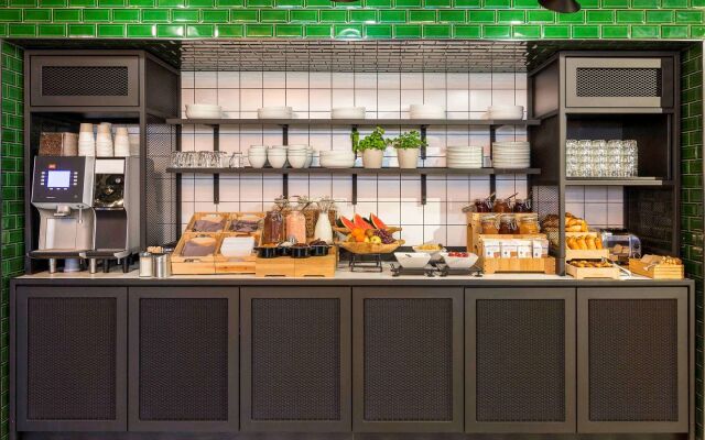 ibis Styles Amsterdam Airport (new)