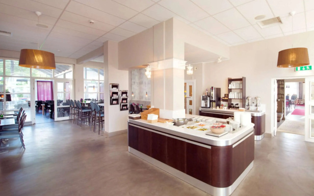 Home Hotel Post