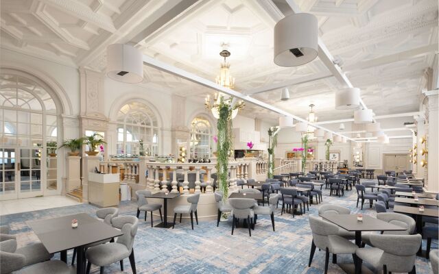 DoubleTree by Hilton Brighton Metropole