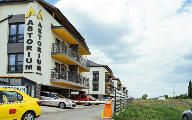 Cozy Special Pallady Apartament with Heated Courtyard