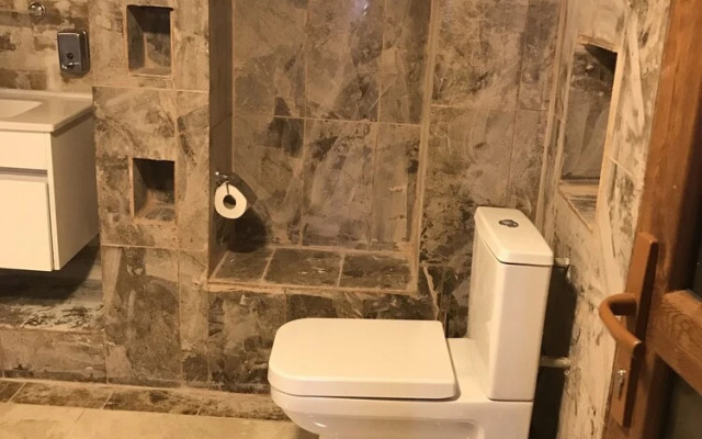 Kasr-I Abbas Hotel