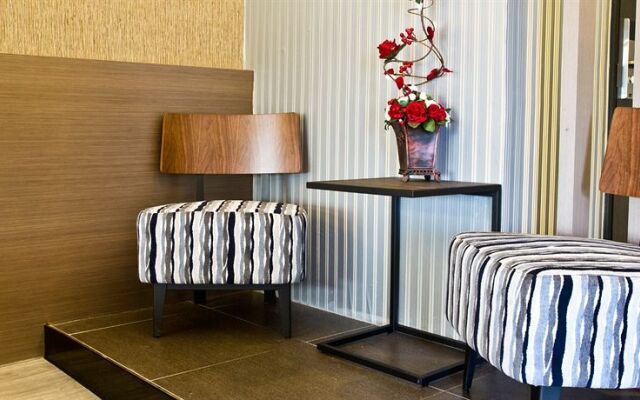 Fine Hotel
