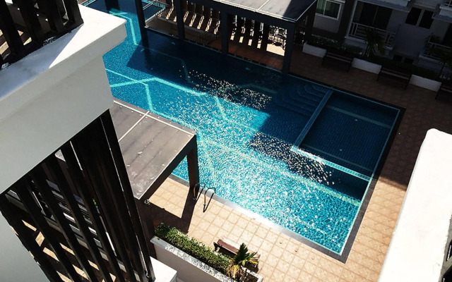 The Contrast i Hotel