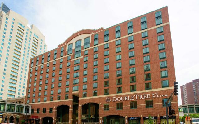 DoubleTree by Hilton Rochester Mayo Clinic Area