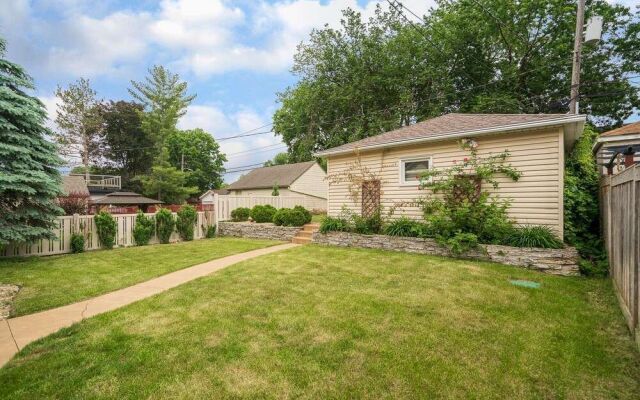 Beard Avenue Bungalow!