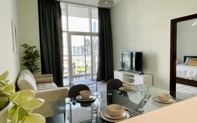 Park View & Spacious One Bedroom Apartment