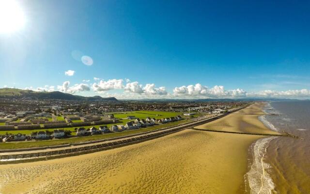 Caravan North Wales - Lyons Robin Hood Holiday Park