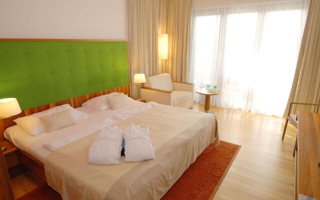 Therme Laa - Hotel & Silent Spa