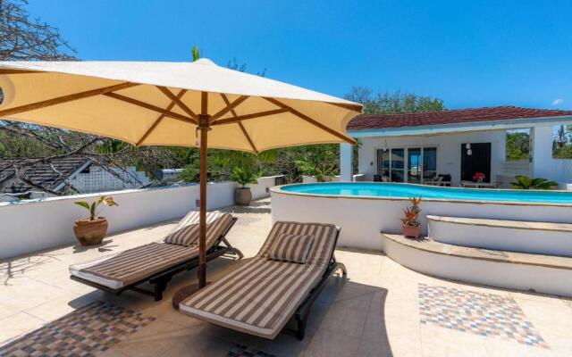 Tequila Sunrise Sky Cabana-Diani Beach (Adults Only)