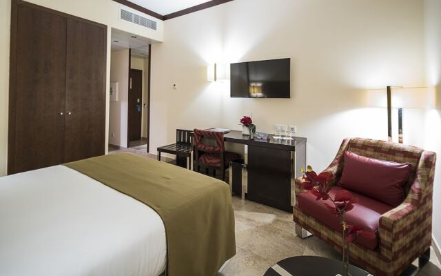 Iu Hotel Saurimo Rotunda