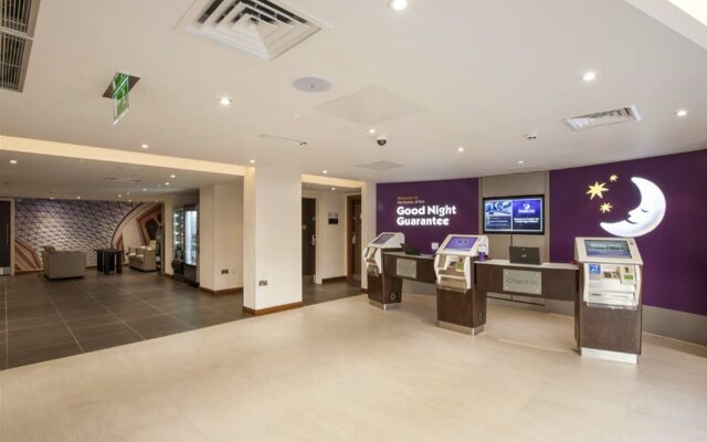 Отель Premier Inn London Holborn