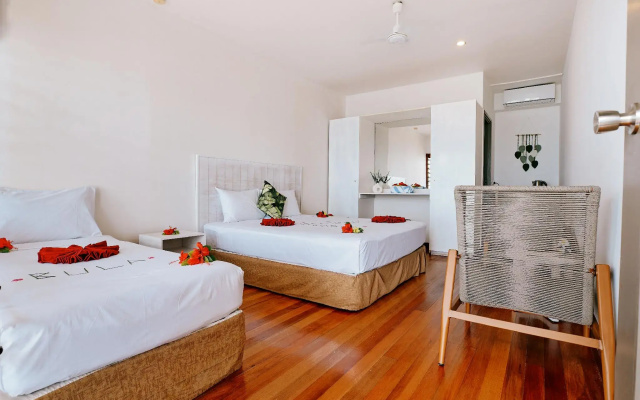 Beachcomber Island Resort