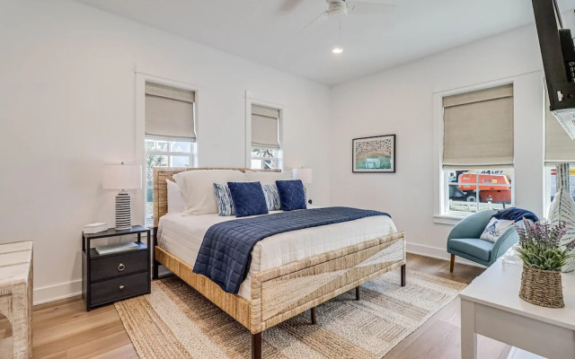 Dock Holiday 212 COA