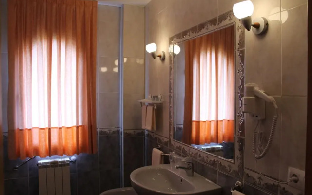 Hotel Reyes Astures