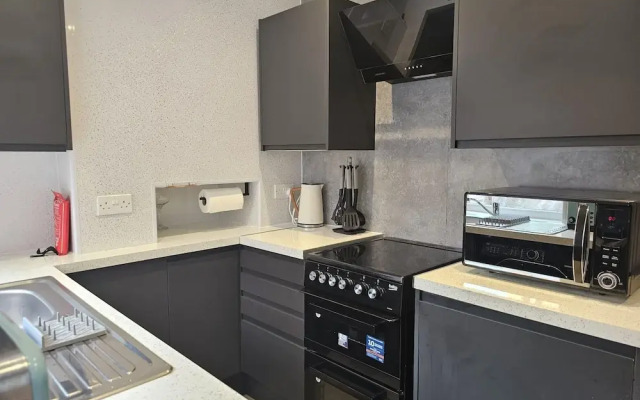 Housesleeps6-garden-freeparking-wifi-cityretreat