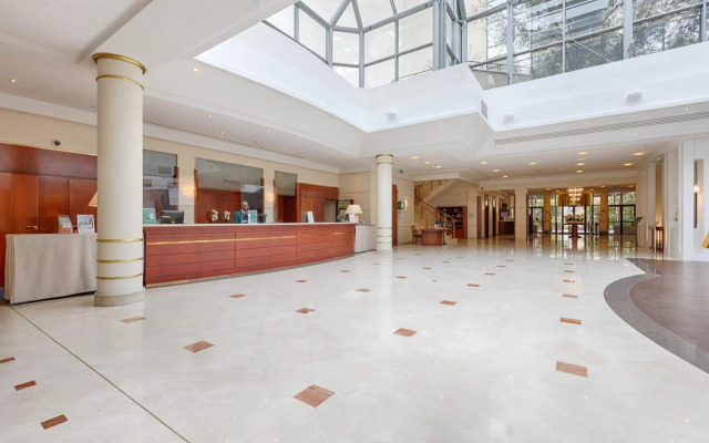 Evergreen Laurel Hotel