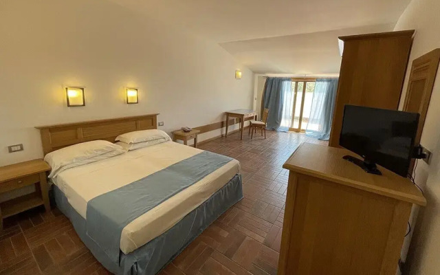 Trevi Village