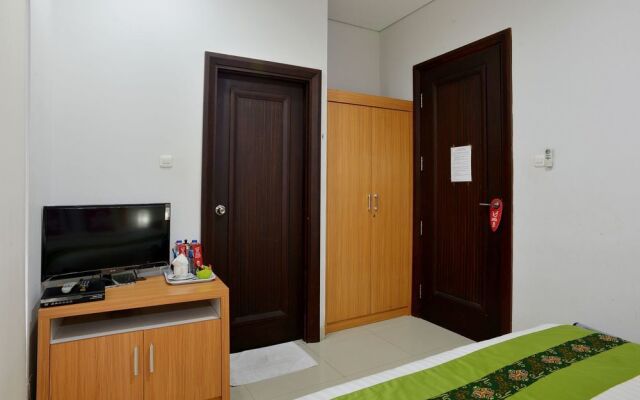 ZEN Rooms Basic Kelapa Dua Kebon Jeruk