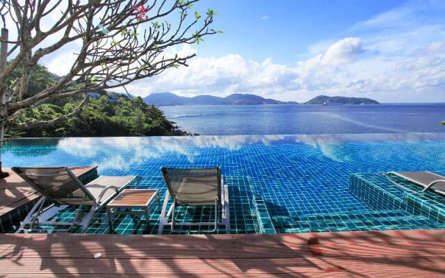 U Zenmaya Phuket Resort