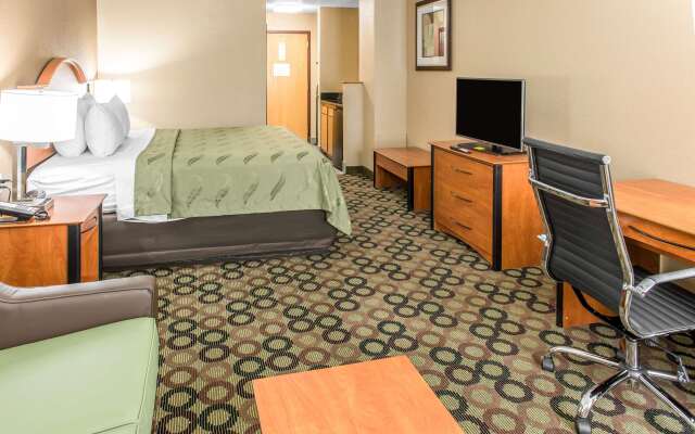 Quality Inn & Suites Columbus West - Hilliard