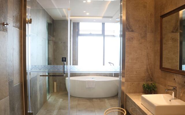 Century Hongteng Hotel