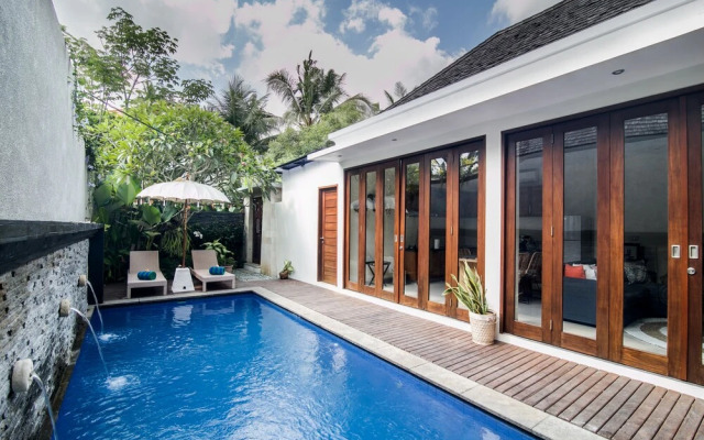 MariJo Villa