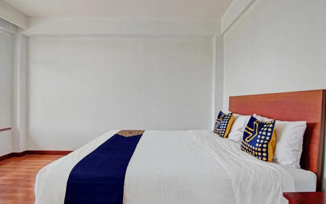 Hotel O Pondok Anggrek Syariah