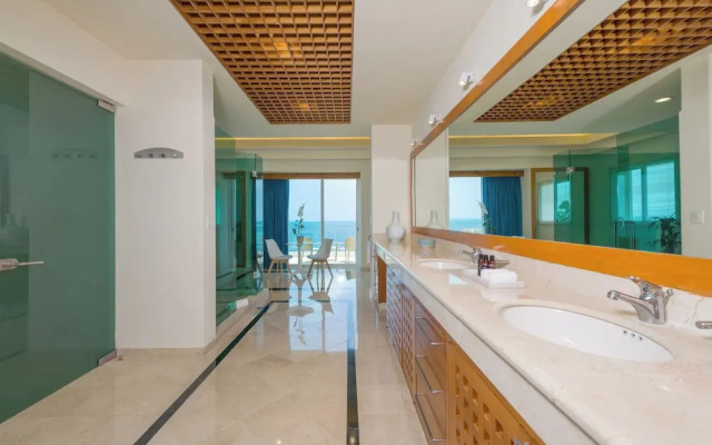 Villa Punta Sam Cancun Beachfront Luxury