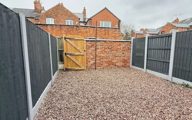 Sterling House - by Eazystays