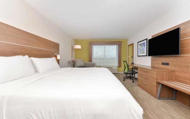 Holiday Inn Express & Suites Ogallala, an IHG Hotel