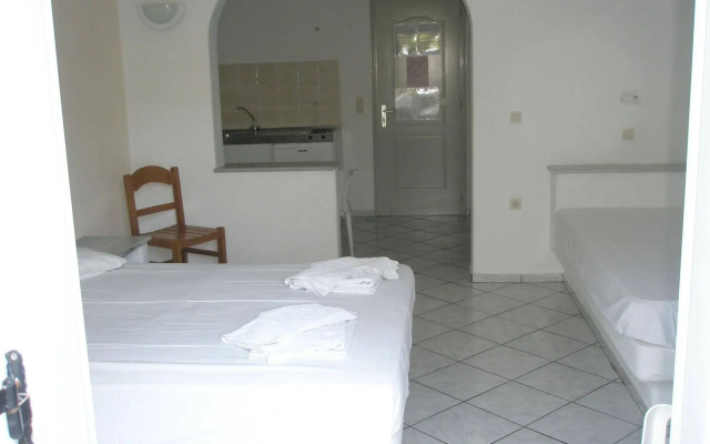 Ampeli Rooms