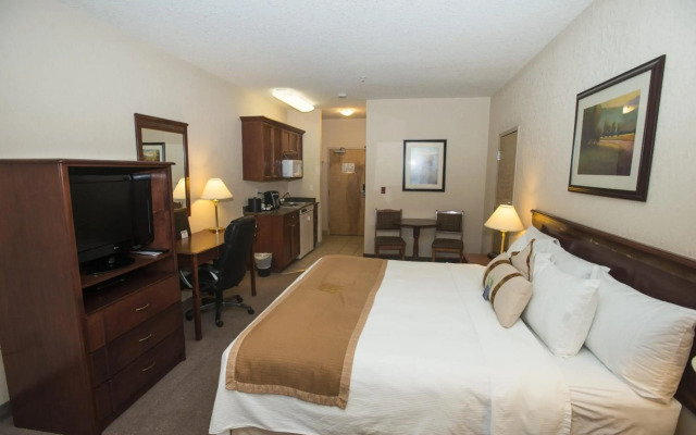 Lakeview Inns & Suites - Chetwynd