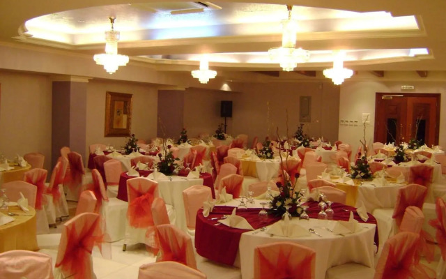 Safeer Plaza Hotel