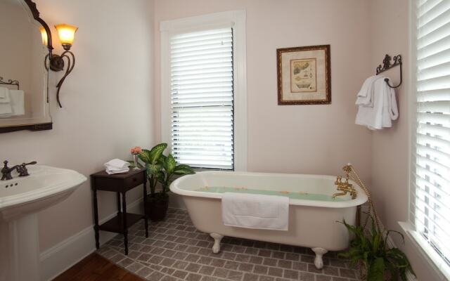 Blue Heron Inn