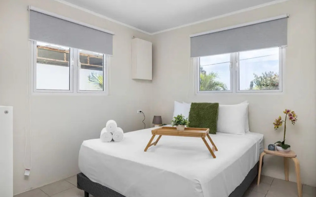 Lovely 3br2ba w Wifi Parking in Central Location